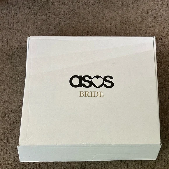 ASOS Wedding Dress - Off-White Satin, Retro Hollywood Glamour NWT Size 4 - Picture 13 of 14